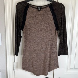Sz Small raglan sleeve top